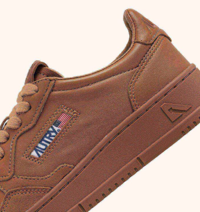 BASKETS MEDALIST LOW EN NAPPA SAND STORM