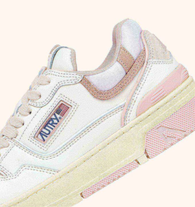 CLC LOW SNEAKERS IN WHITE LEATHER AND POWDER PINK SUEDE