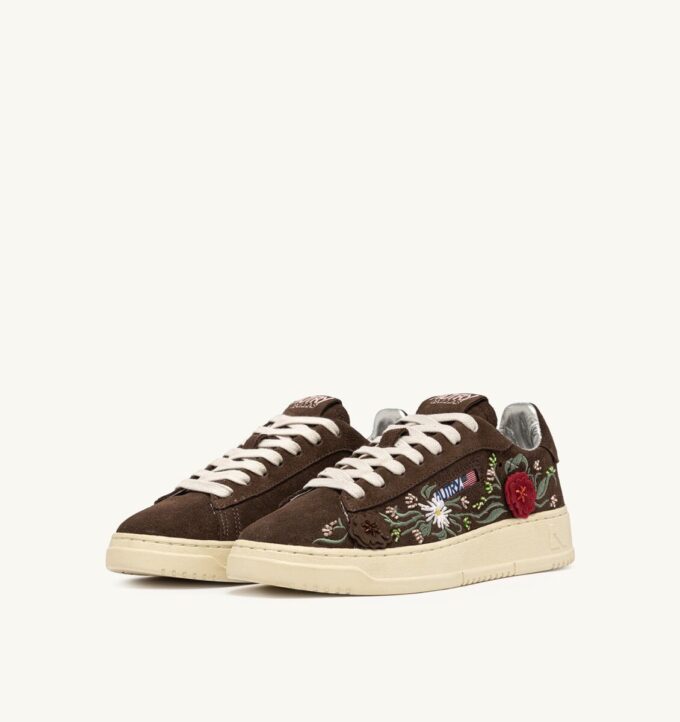 DALLAS LOW ‘FLORAL’ SNEAKERS IN BROWN SUEDE