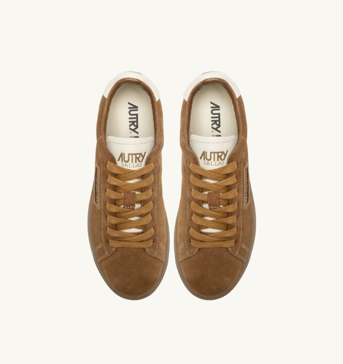 DALLAS LOW SNEAKERS IN MARSHMALLOW AND CIGAR SUEDE