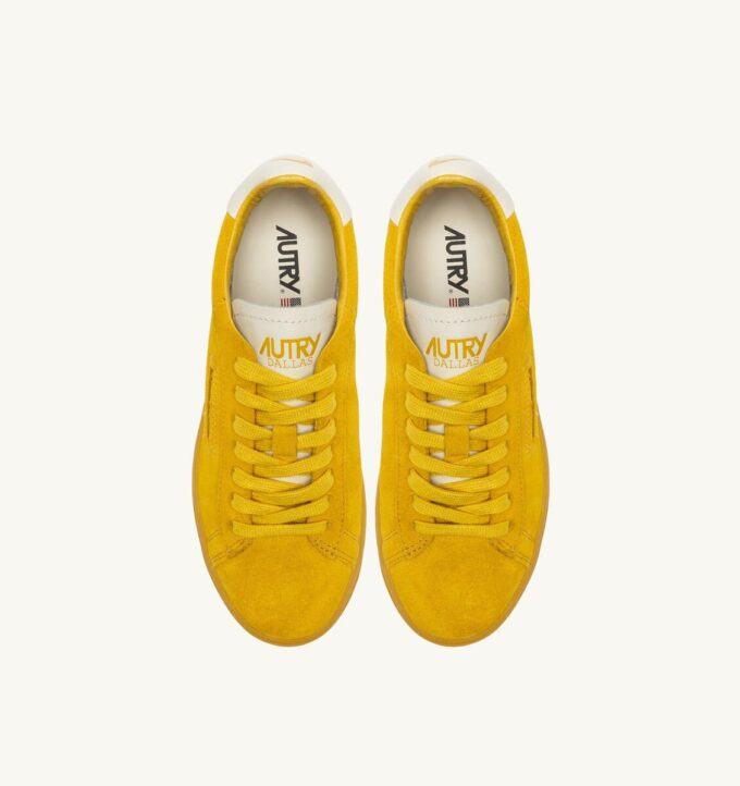 DALLAS LOW SNEAKERS IN MARSHMALLOW AND YELLOW SUEDE