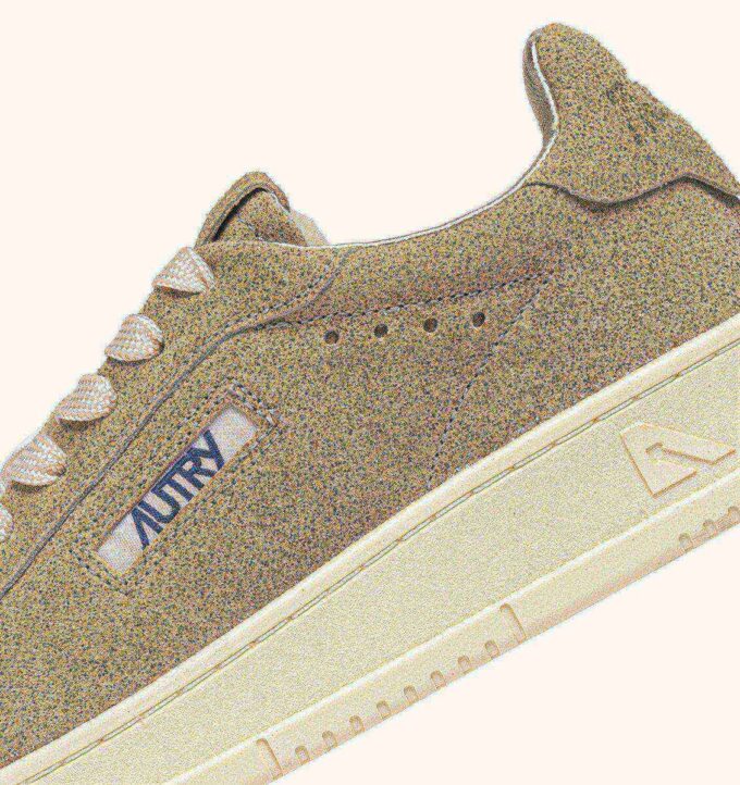 DALLAS LOW SNEAKERS IN STARS SAND SUEDE