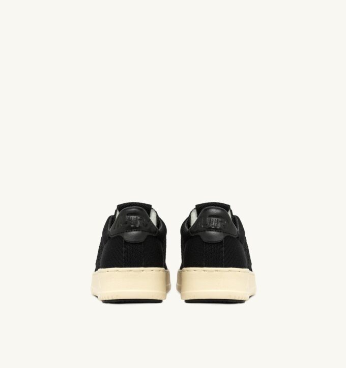 EASEKNIT MEDALIST LOW SNEAKERS IN BLACK COLOR KNIT