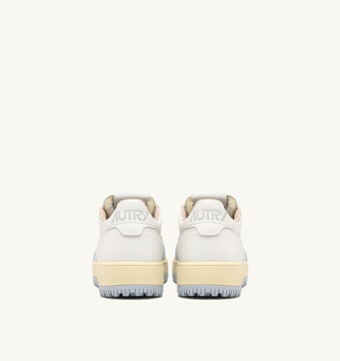 GOLF LOW SNEAKERS IN LEATHER COLOR WHITE AND PEARL BLUE