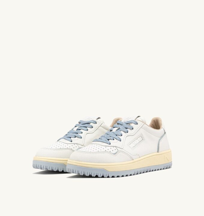 GOLF LOW SNEAKERS IN LEATHER COLOR WHITE AND PEARL BLUE