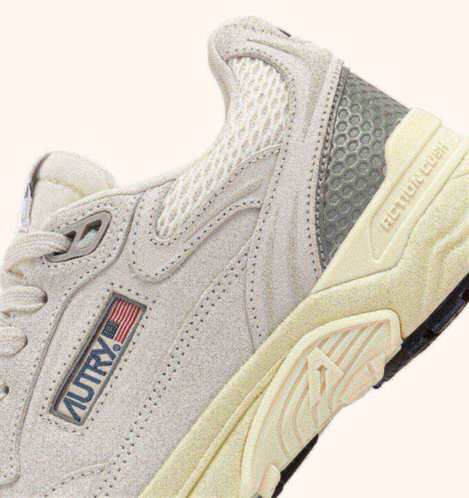 HYPERWAY SNEAKERS IN WHITE AND SILVER MESH AND SUEDE