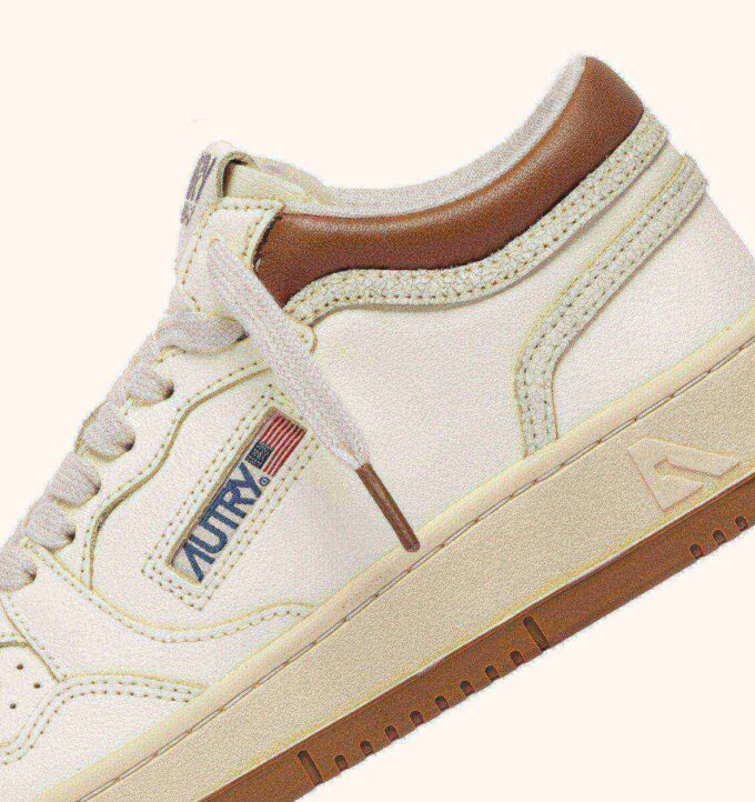 MED-WAY SNEAKERS IN LEATHER COLOR MARSHMALLOW AND BROWN SUGAR