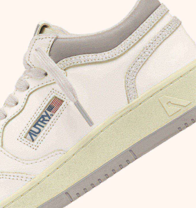 MED-WAY SNEAKERS IN LEATHER COLOR MARSHMALLOW AND VAPOR