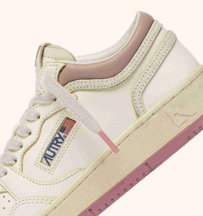 MED-WAY SNEAKERS IN LEATHER COLOR MARSHMALLOW AND ZEPHYR