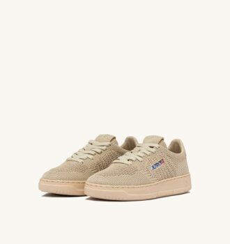 MEDALIST EASEKNIT LOW SNEAKERS IN CREME BRULEE KNIT