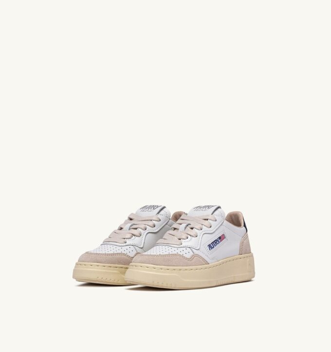 MEDALIST KIDS LOW SNEAKERS IN WHITE AND SPACE BLUE SUEDE