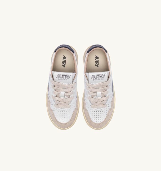 MEDALIST KIDS LOW SNEAKERS IN WHITE AND SPACE BLUE SUEDE