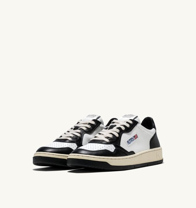 MEDALIST LOW BICOLOR SNEAKERS IN WHITE AND BLACK LEATHER