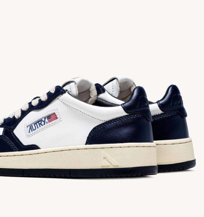 MEDALIST LOW BICOLOR SNEAKERS IN WHITE AND BLUE LEATHER