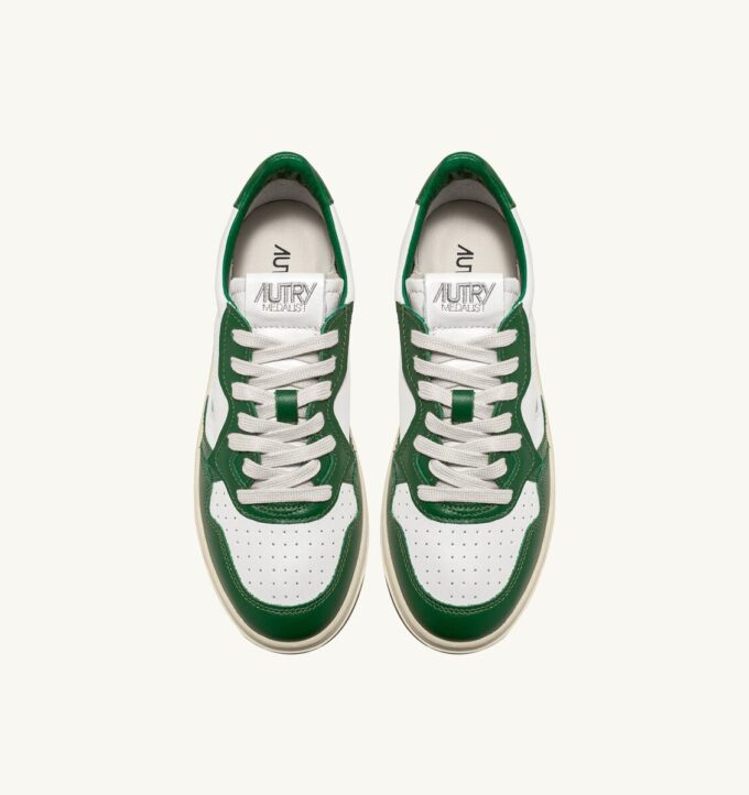 MEDALIST LOW BICOLOR SNEAKERS IN WHITE AND GREEN LEATHER