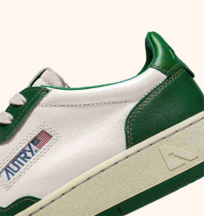 MEDALIST LOW BICOLOR SNEAKERS IN WHITE AND GREEN LEATHER