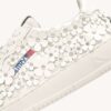 MEDALIST LOW ‘BLOOMING’ SNEAKERS IN PATENT LEATHER COLOR WHITE