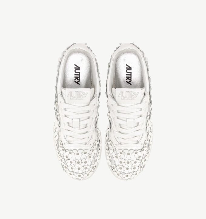 MEDALIST LOW ‘BLOOMING’ SNEAKERS IN PATENT LEATHER COLOR WHITE