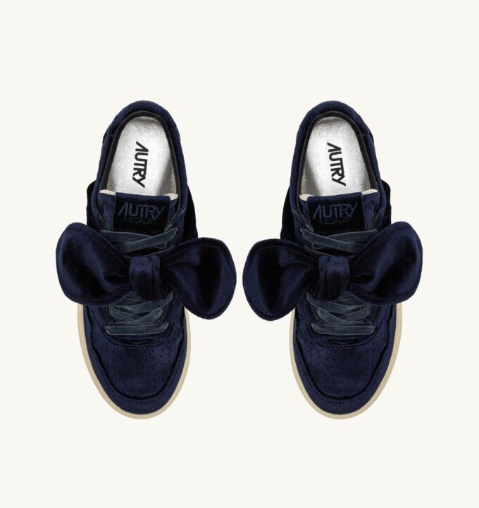 MEDALIST LOW BOW ‘VELVET’ SNEAKERS COLOR BLUE