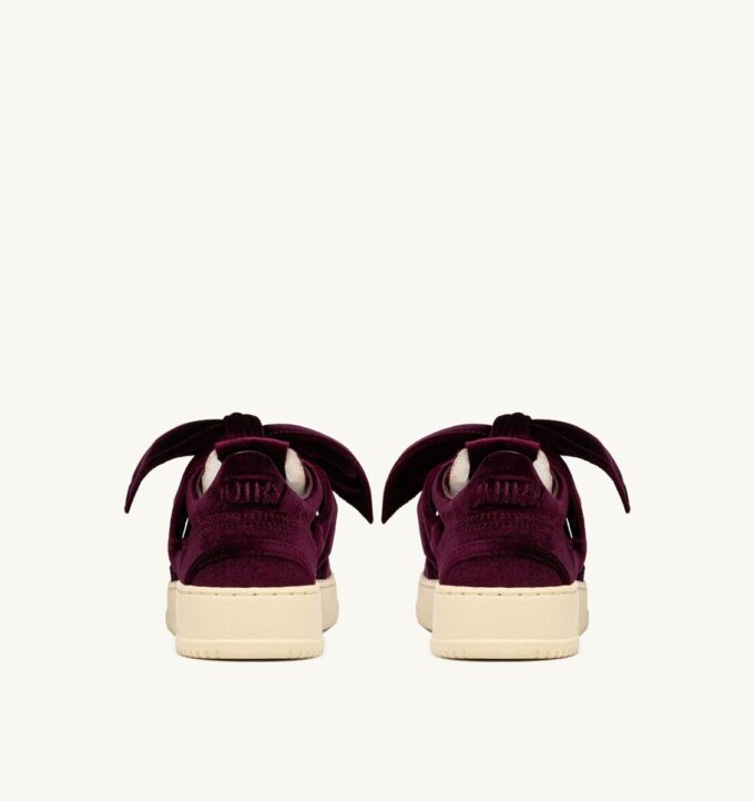 MEDALIST LOW BOW ‘VELVET’ SNEAKERS COLOR BURGUNDY
