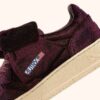 MEDALIST LOW BOW ‘VELVET’ SNEAKERS COLOR BURGUNDY