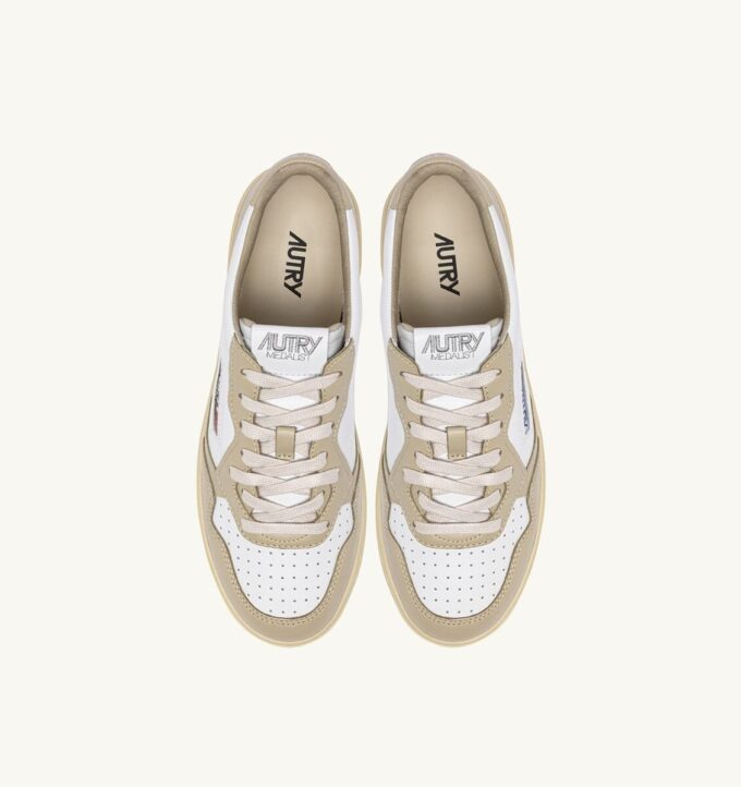 MEDALIST LOW SNEAKERS BICOLOR IN WHITE AND TIDAL FOAM LEATHER