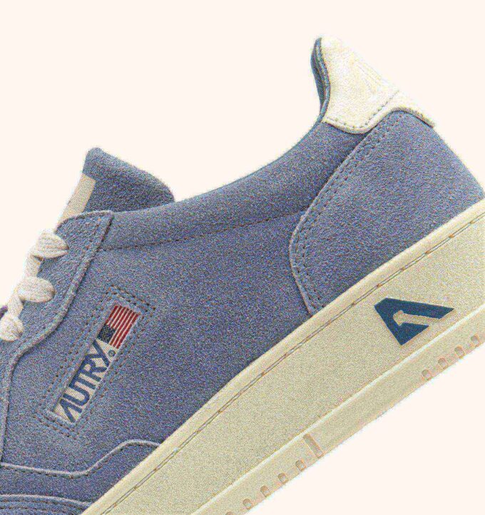 MEDALIST LOW SNEAKERS IN CLAUDIA AND OFF WHITE SUEDE