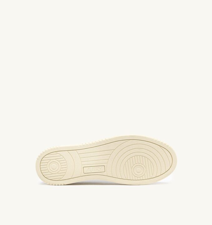 MEDALIST LOW SNEAKERS IN LEATHER AND SUEDE COLOR WHITE AND COVERT GREEN WITH LETTERING MEDALIST LOW SNEAKERS IN LEATHER AND SUEDE COLOR WHITE AND COVERT GREEN WITH LETTERING