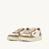 MEDALIST LOW SNEAKERS IN LEATHER MARSHMALLOW AND SAND GLITTER