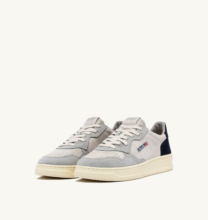 MEDALIST LOW SNEAKERS IN LOFT GRAY AND SPACE BLUE SUEDE MEDALIST LOW SNEAKERS IN LOFT GRAY AND SPACE BLUE SUEDE