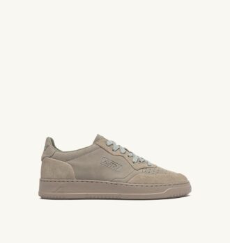 MEDALIST LOW SNEAKERS IN LONDON FOG NUBUCK LEATHER AND SUEDE
