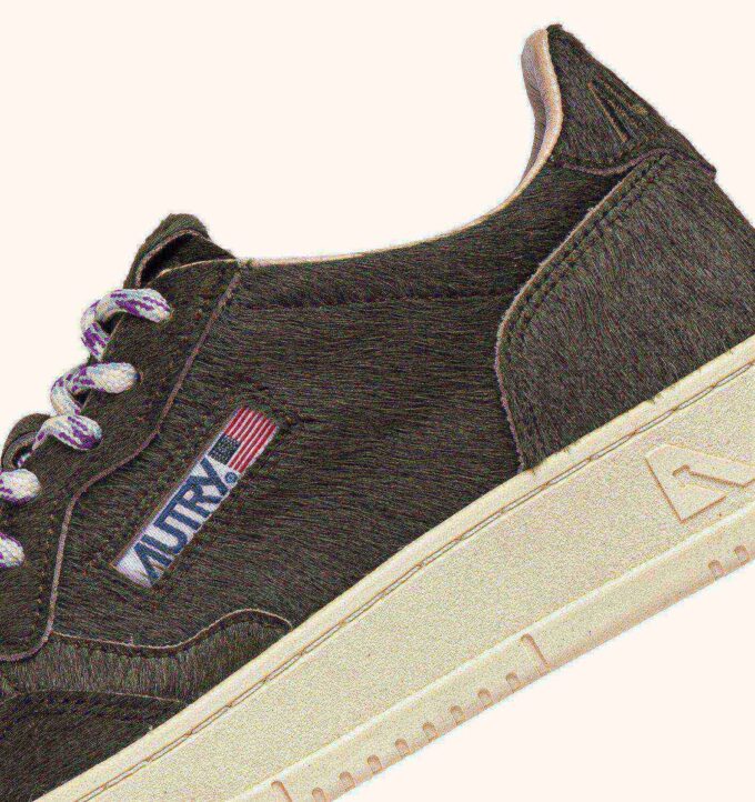 MEDALIST LOW SNEAKERS IN MILITARY GREEN PONY HAIR EFFECT