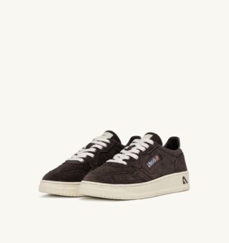 MEDALIST LOW SNEAKERS IN MOKA AND OFF WHITE SUEDE