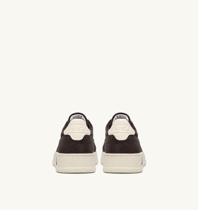 MEDALIST LOW SNEAKERS IN MOKA AND OFF WHITE SUEDE