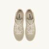 MEDALIST LOW SNEAKERS IN PAPYRUS AND OFF WHITE SUEDE