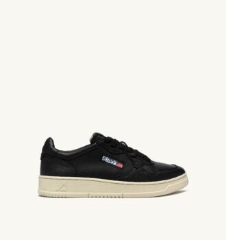 MEDALIST LOW SNEAKERS IN SUPER-SOFT BLACK NAPPA
