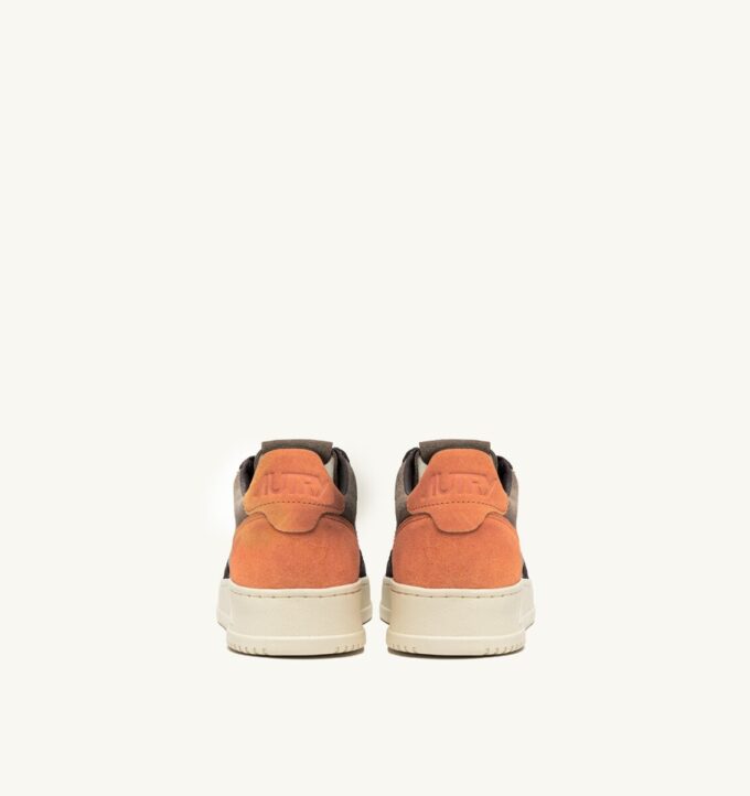 MEDALIST LOW SNEAKERS IN TRICOLOR BROWN FANTA AND MOKA SUEDE