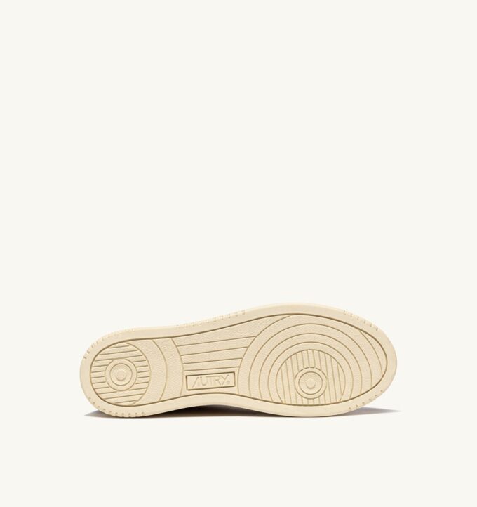 MEDALIST LOW SNEAKERS IN TRICOLOR LAND AND CAPER SUEDE