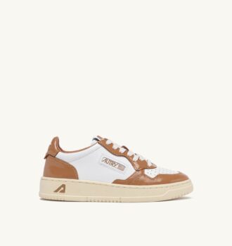MEDALIST LOW SNEAKERS IN WHITE AND BROWN SUGAR LEATHER MEDALIST LOW SNEAKERS IN WHITE AND BROWN SUGAR LEATHER