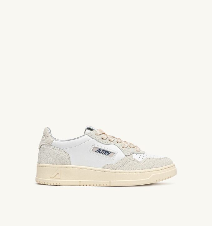 MEDALIST LOW SNEAKERS IN WHITE AND GLITTER LEATHER