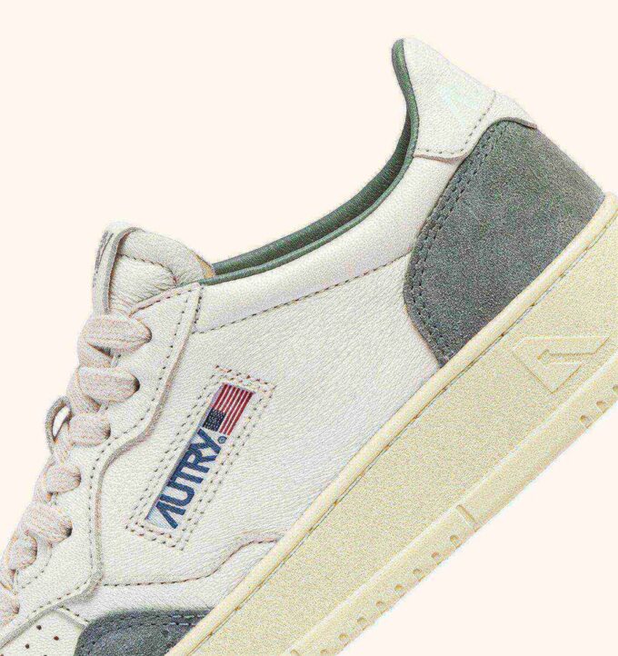 MEDALIST LOW SNEAKERS IN WHITE AND GRAY LEATHER SUEDE MEDALIST LOW SNEAKERS IN WHITE AND GRAY LEATHER SUEDE