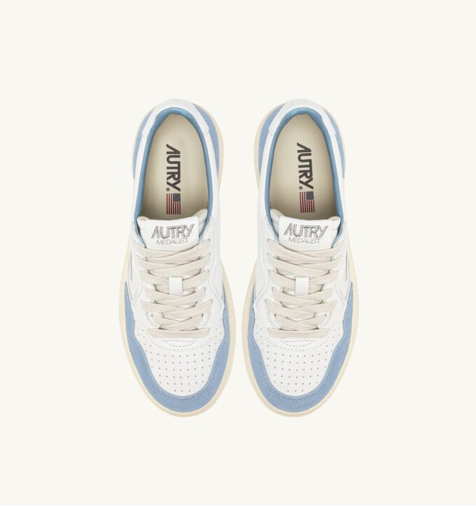 MEDALIST LOW SNEAKERS IN WHITE AND LIGHT BLUE LEATHER AND SUEDE