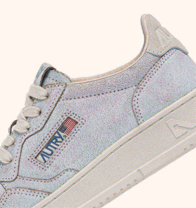 MEDALIST LOW SNEAKERS IN WHITE AND PINK TINT SCRAPED EFFECT SUEDE