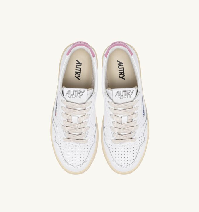 MEDALIST LOW SNEAKERS IN WHITE AND POLIGNAC LEATHER