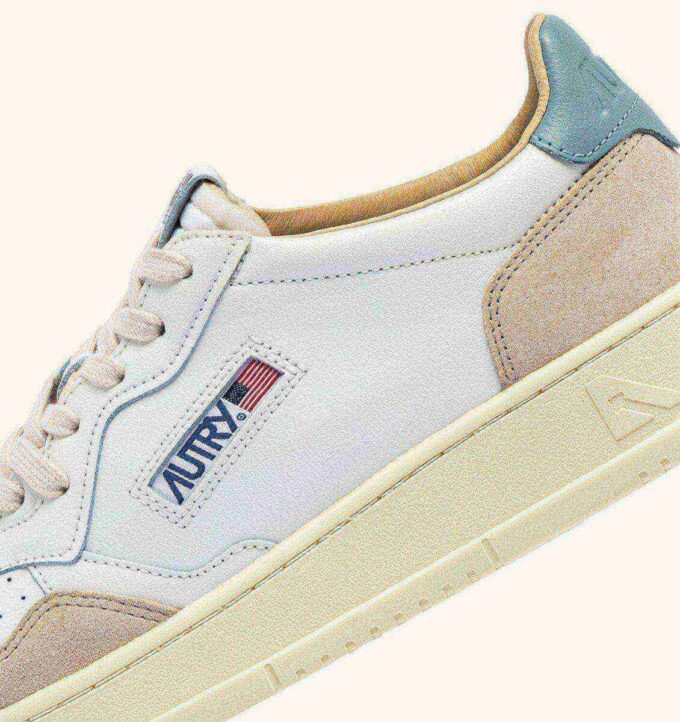 MEDALIST LOW SNEAKERS IN WHITE AND SILVER BLUE LEATHER SUEDE