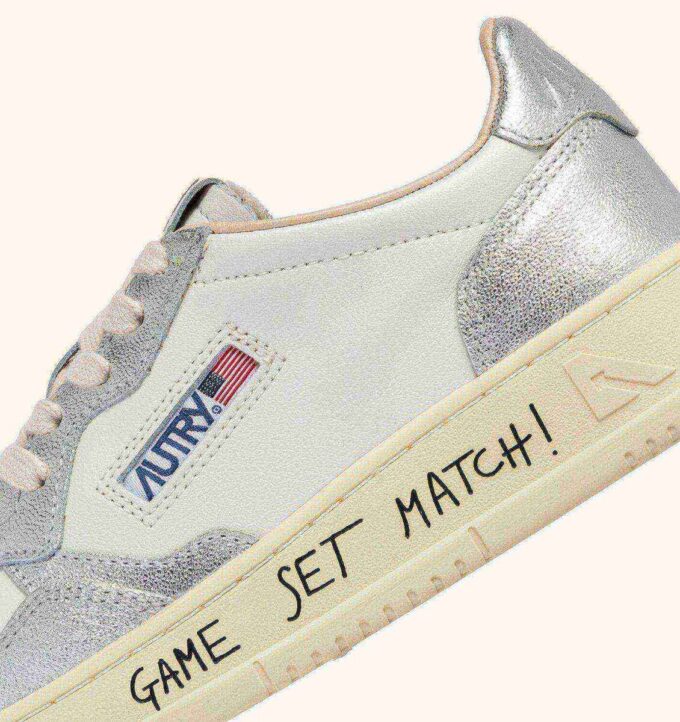 MEDALIST LOW SNEAKERS IN WHITE AND SILVER LEATHER WITH LETTERING