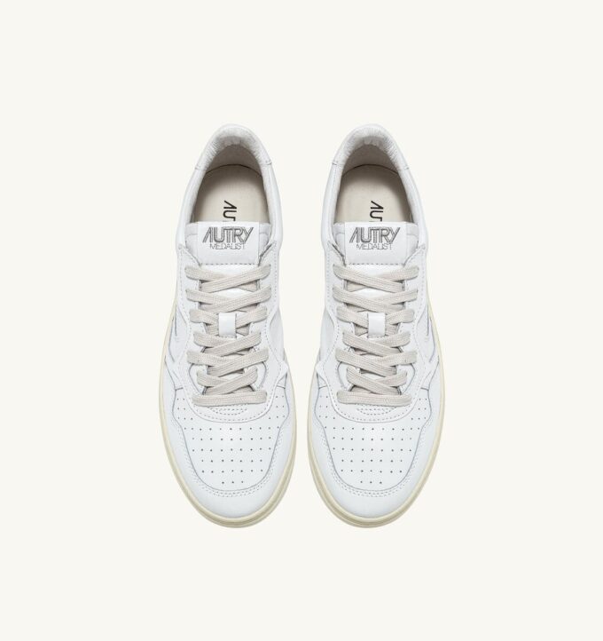 BASKETS MEDALIST LOW EN CUIR BLANC
