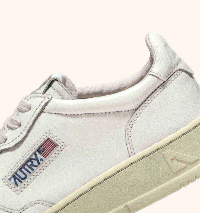 BASKETS MEDALIST LOW EN CUIR BLANC