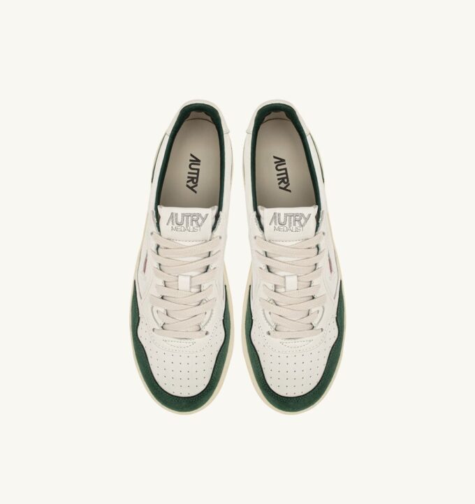 MEDALIST LOW SNEAKERS IN WHITE LEATHER AND BOTTLE GREEN SUEDE