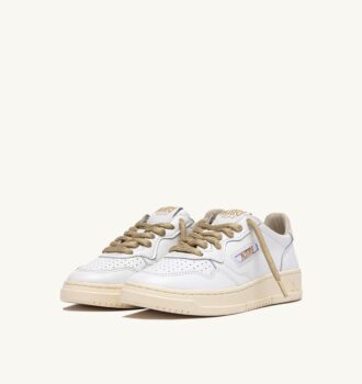 MEDALIST LOW SNEAKERS IN WHITE LEATHER AND DETAILS IN GOLD LUREX MEDALIST LOW SNEAKERS IN WHITE LEATHER AND DETAILS IN GOLD LUREX